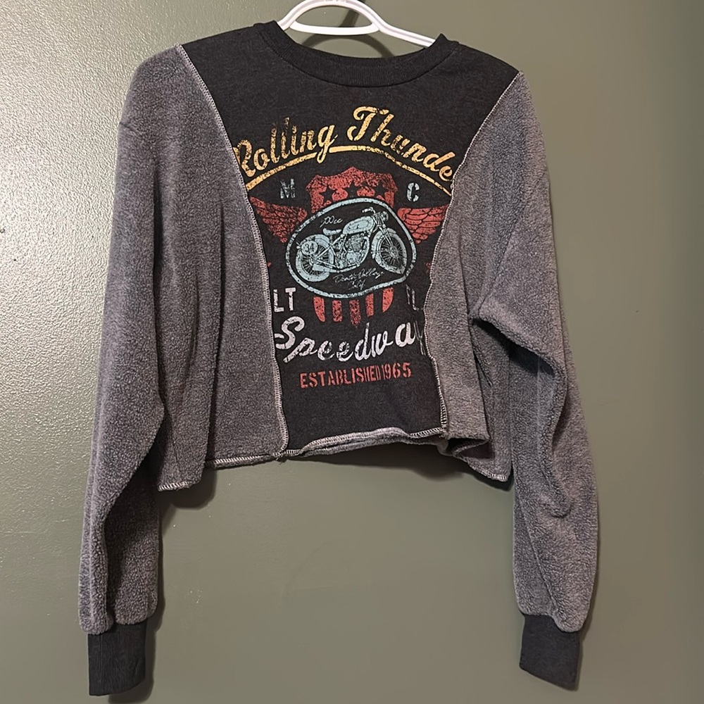Crew neck cropped sweatshirt